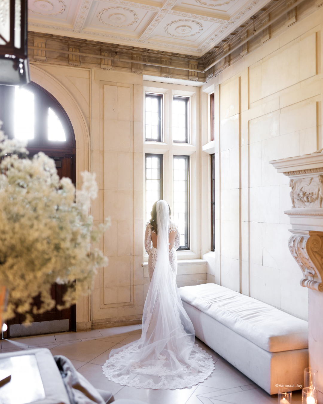 A bridal portrait from Vanessa Joy's Posing Brides course